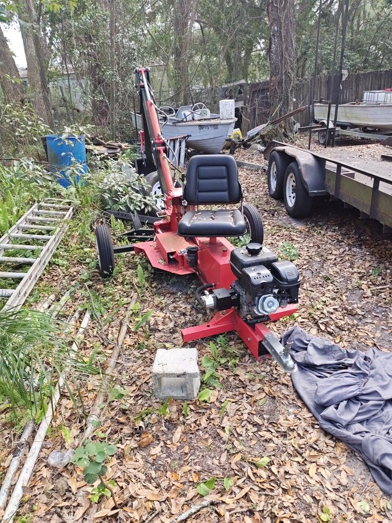 Towable Backhoe In Great Shape