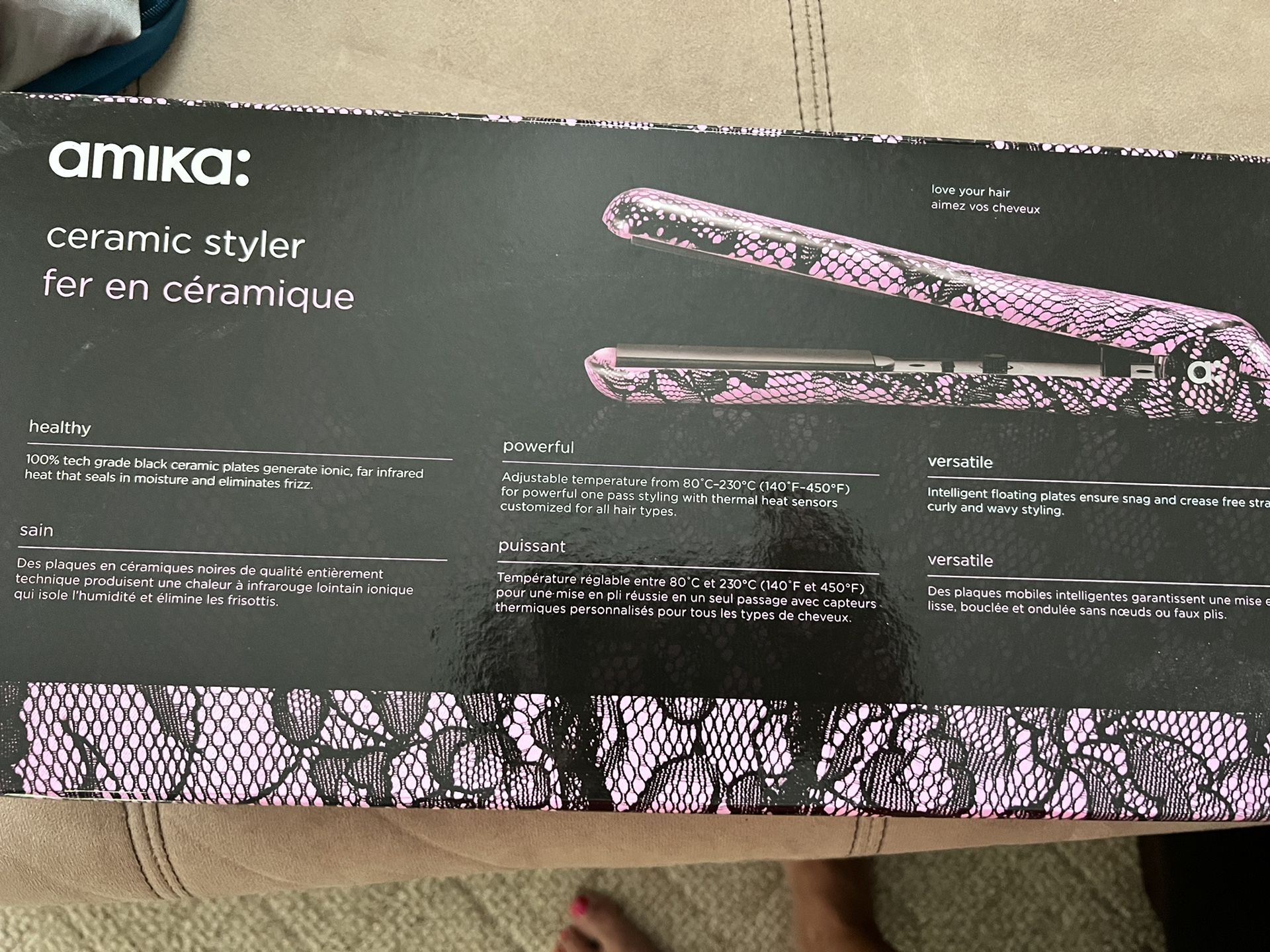 amika - 1” Ceramic Flat Iron
