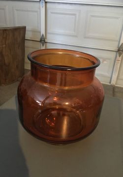VINTAGE ORANGE VASE