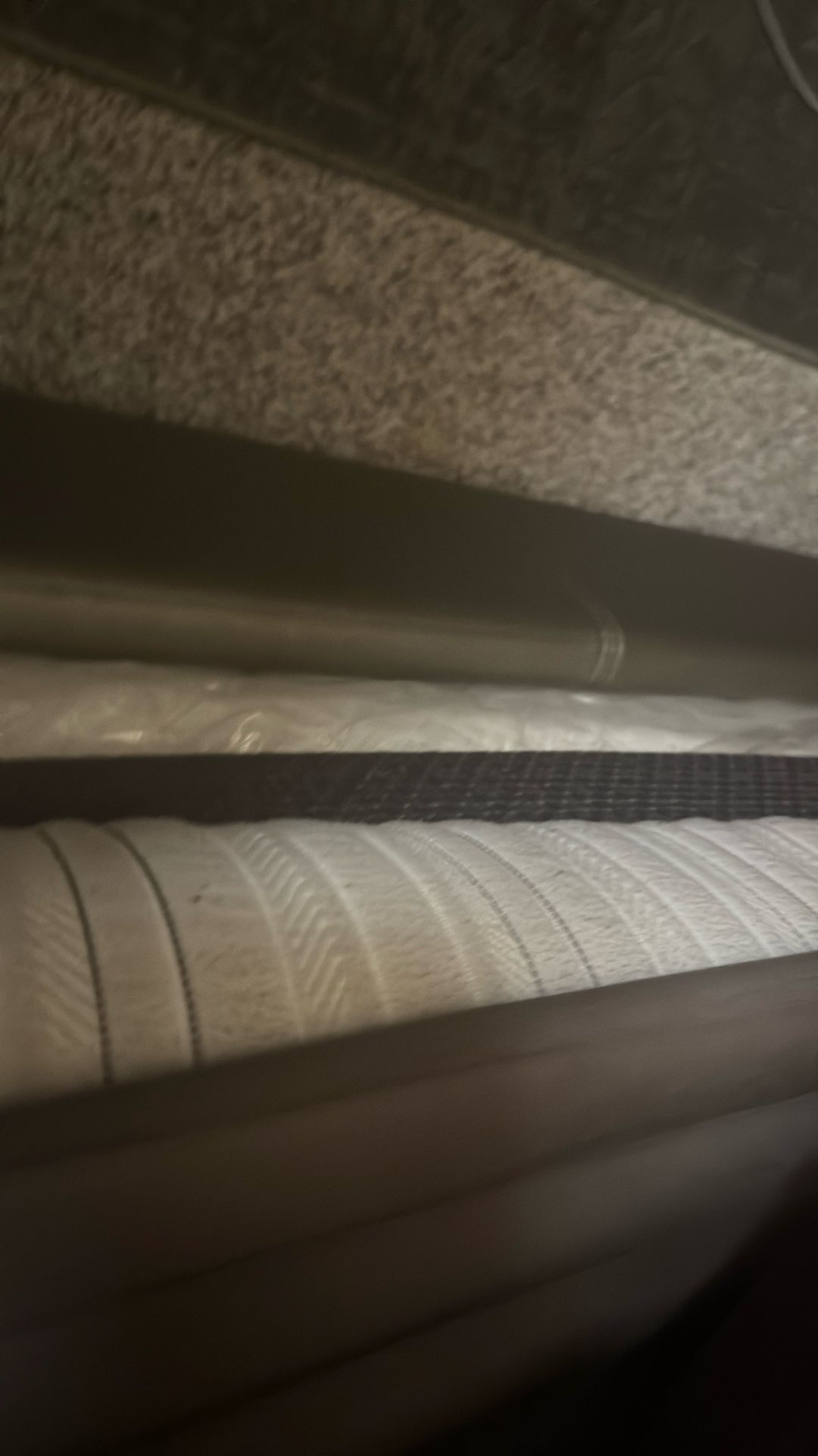 King / 2 Full Size Box Springs