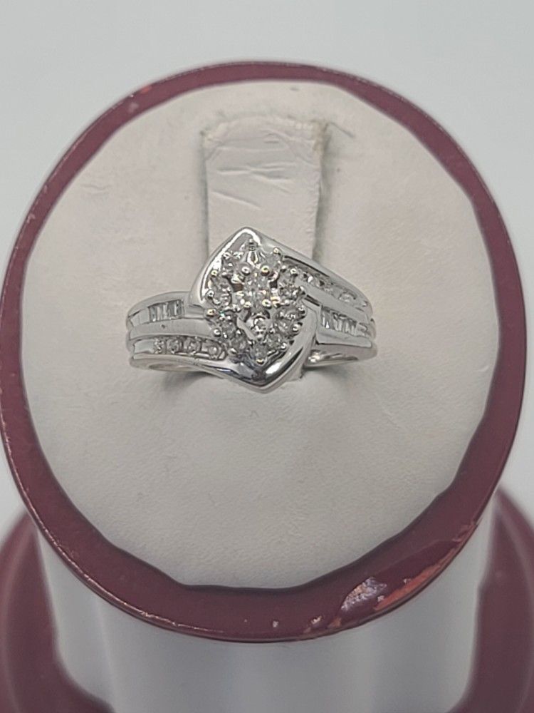 10k White Gold Diamond Engagement Ring
