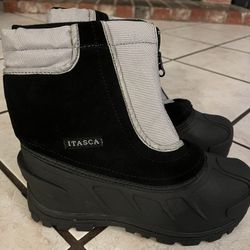 Boys Itasca Snow Boots Size 4