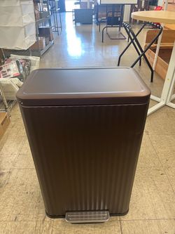 SONGMICS 13 Gallon Garbage Trash Can Wide Foot Pedal Soft Close Lid Flute Design - Bronze