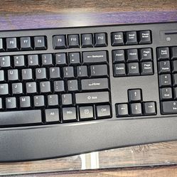 Wireless keyboard & mouse combo