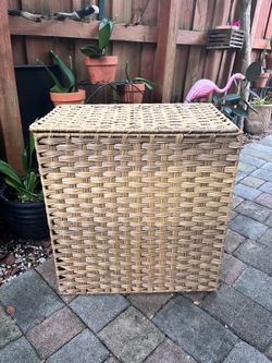 Large Woven Laundry Basket Hamper w/Lid