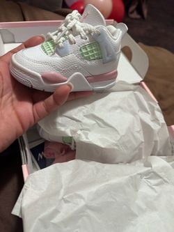 Toddler girl Jordan’s