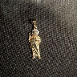 14K Gold Pendant – 1.9 Grams 🔥 (Firm Price)