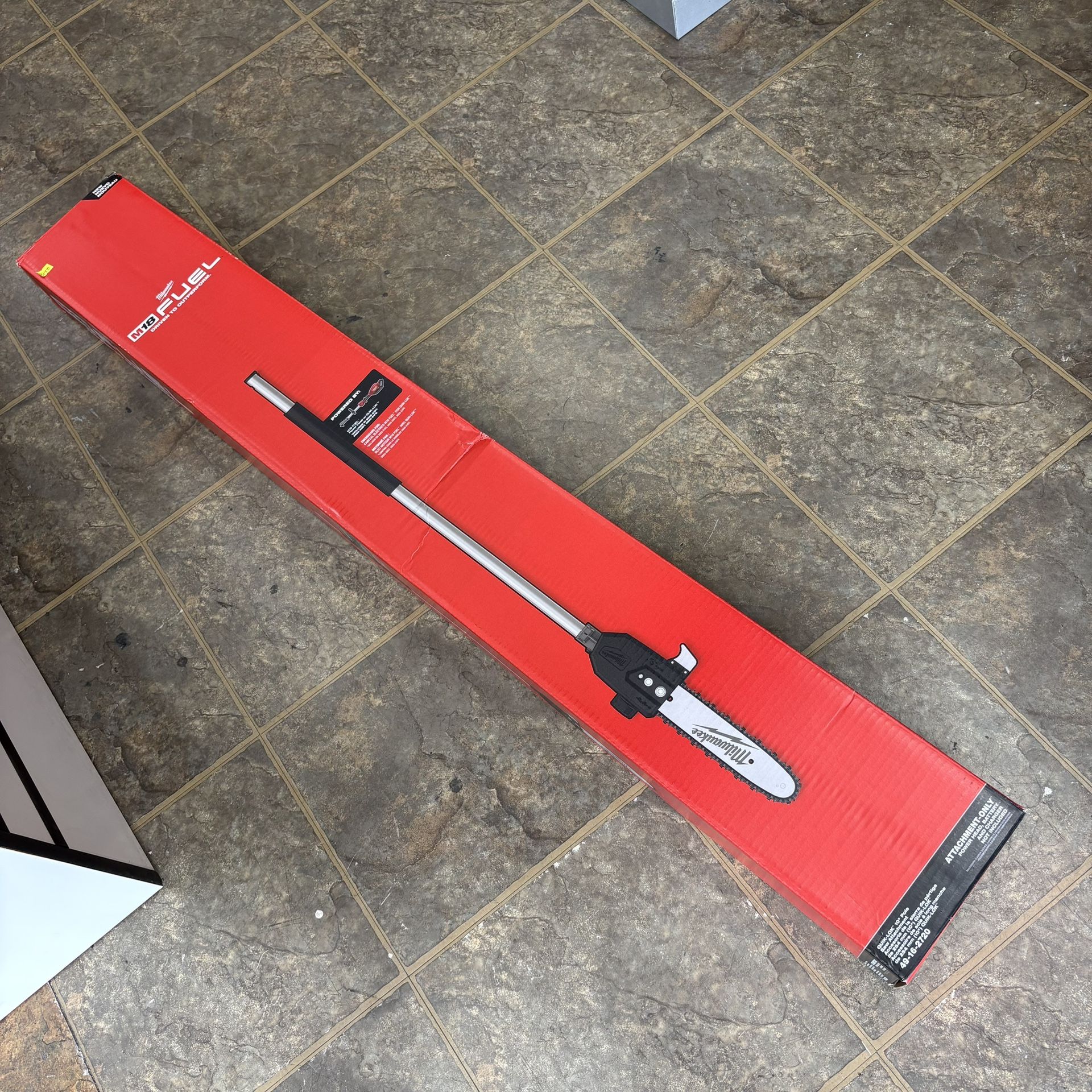 Milwaukee new 10” quick lock attachment accessories M18 fuel ( tool only)