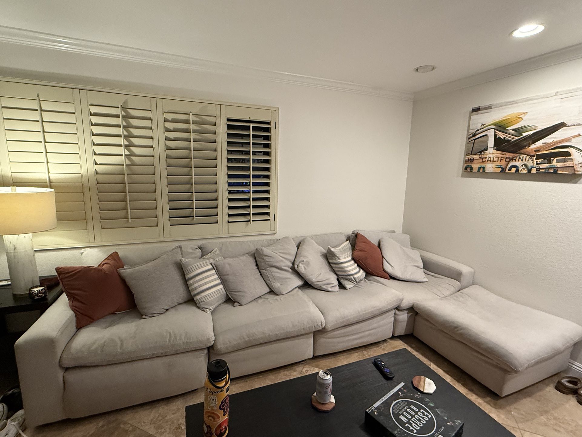 Large Sectional + Pillows - Must Pickup In Northpark