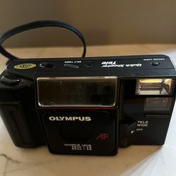 Vintage Olympus Quick Shooter TELE Camera