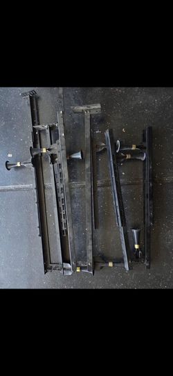 Metal bed frame