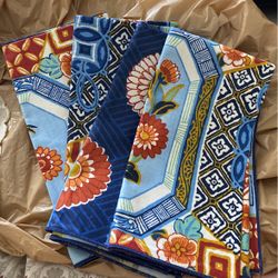 Four Luxurious Cotton Napkins