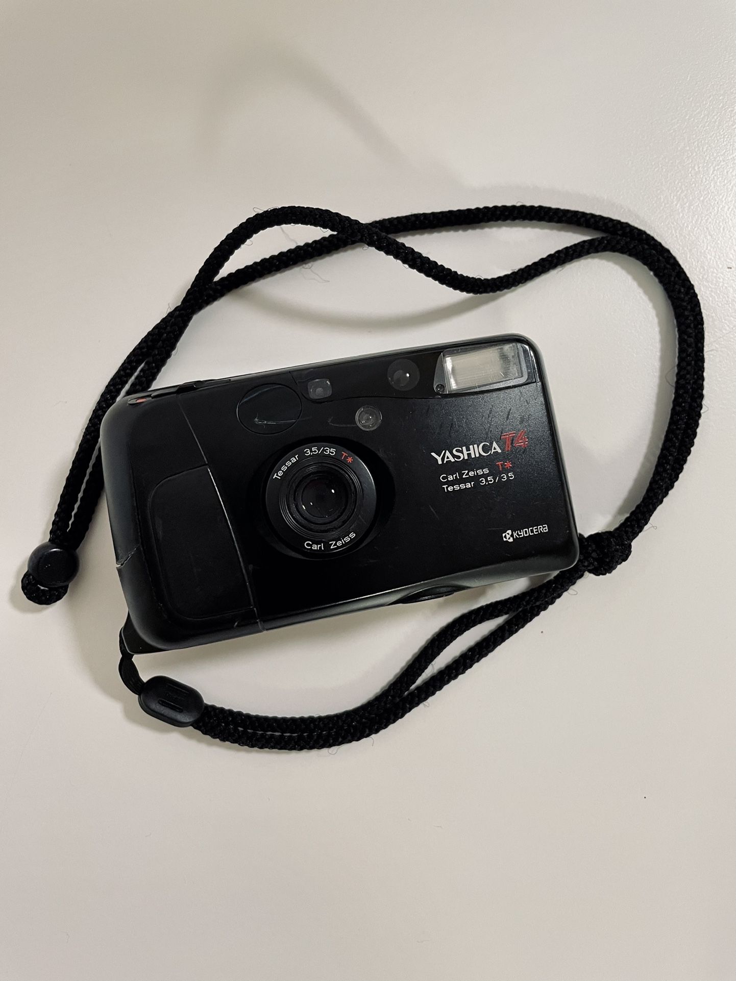 Yashica T4