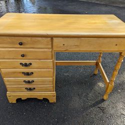 Maple Wood Desk