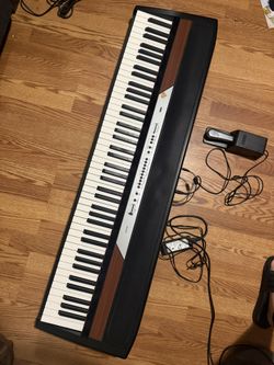 Korg SP-250 88-Key Digital Home Piano, Built-in Speaker, MIDI Capability