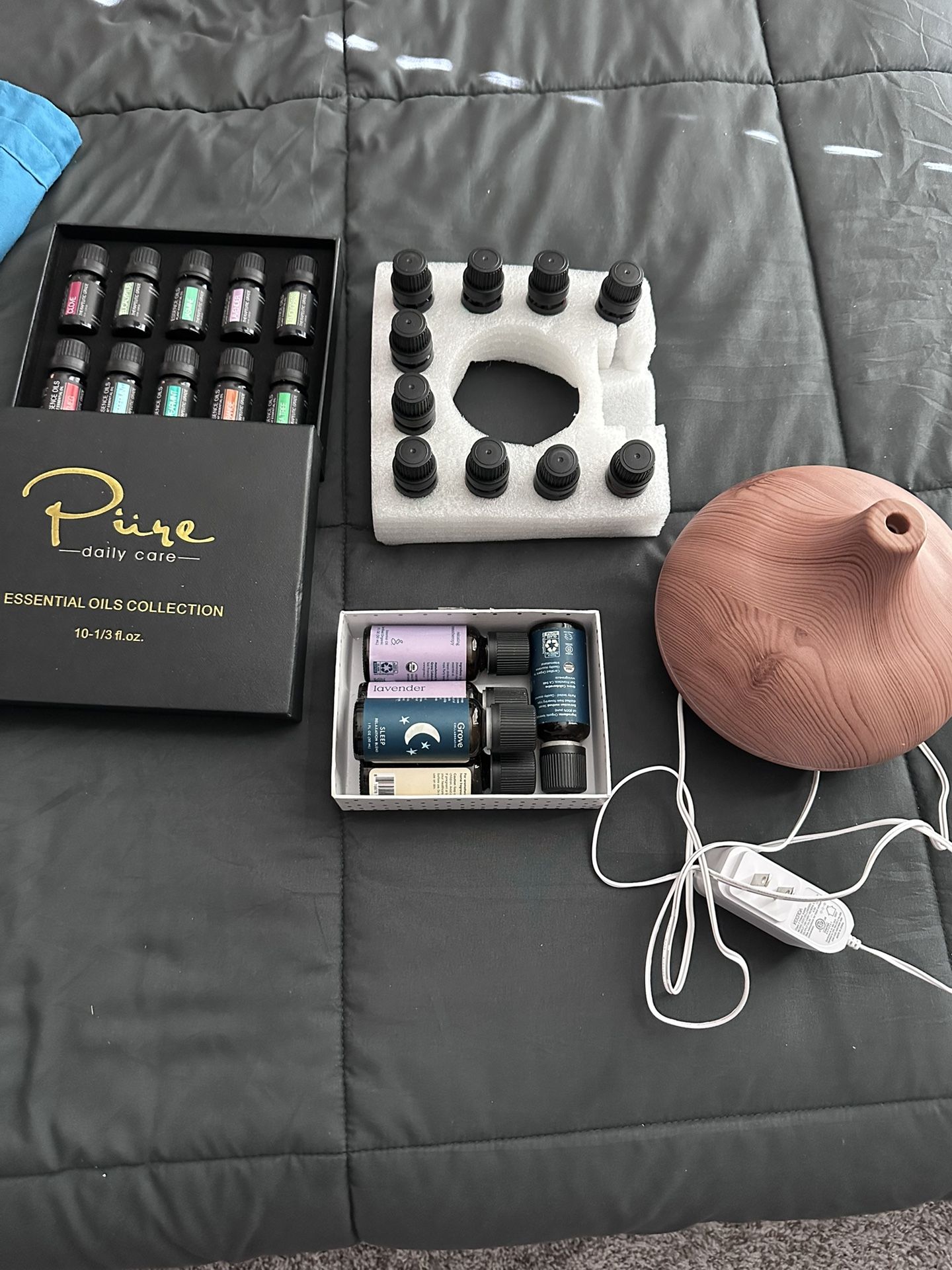 Essential oils + Diffuser