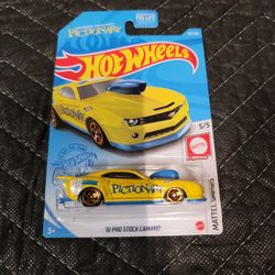 Hot Wheels 10 pro stock Camaro