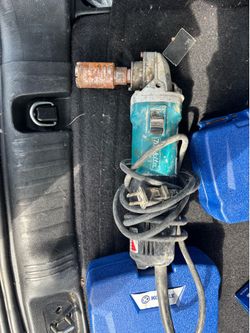 Makita grinder