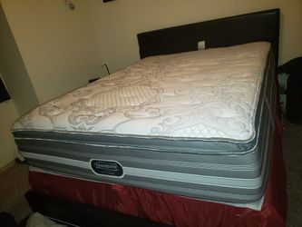 Beautyrest Pillow Top Queen Mattress + Boxspring