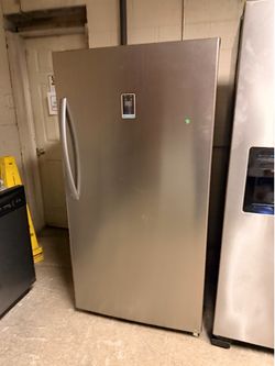 Insignia freezer
