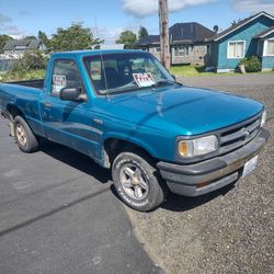 Mazda  95 Pu. __$ 2,400 Obo