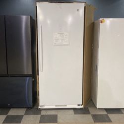 Ge Standing Freezer 21.3" Cu Ft 💥😎 JB5 B