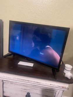 24 inch insignia tv