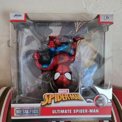 ULTIMATE SPIDER-MAN 100% DIE CAST METAL