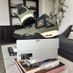 (size 8.5) Undefeated 4 Air Jordan 4