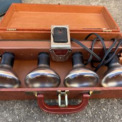 Vintage Acme Lite Mov-E-Lite Model R4 Movie Light 4 Bulb Lighting Bar w/ Case