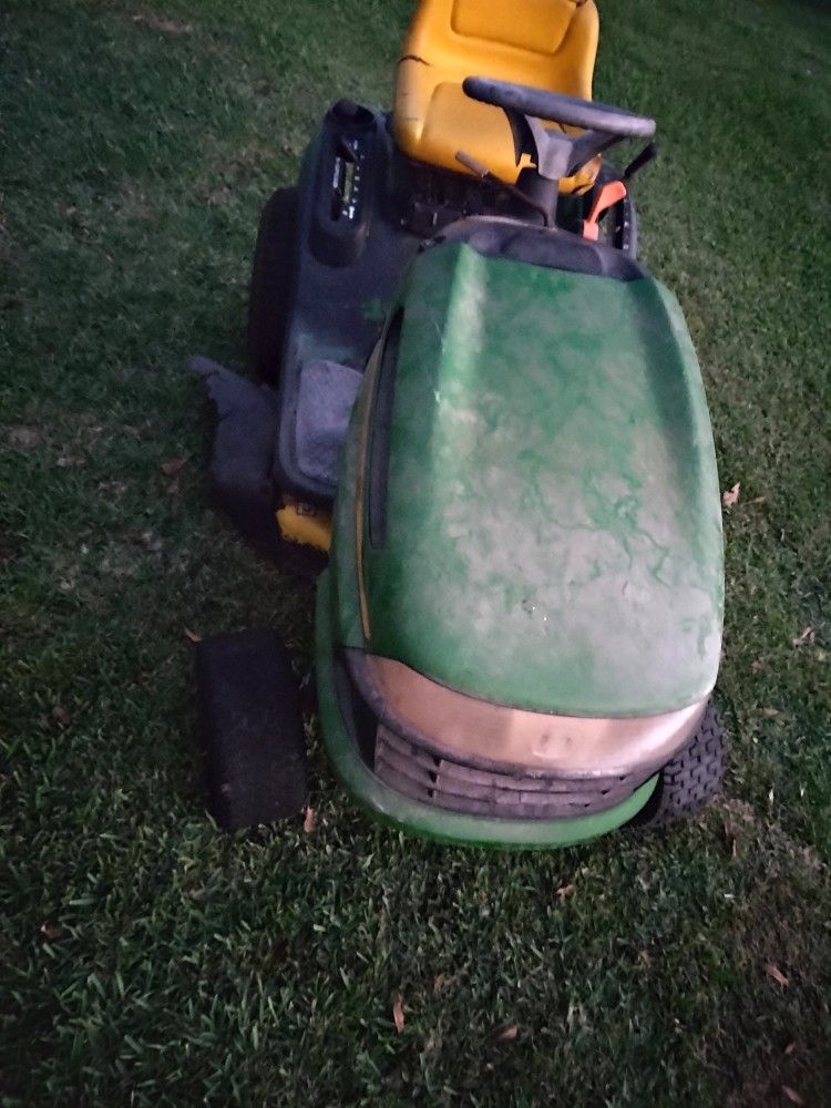 42 In John Deere riding lawn mower READ AD BEFORE ASKING QUESTIONS