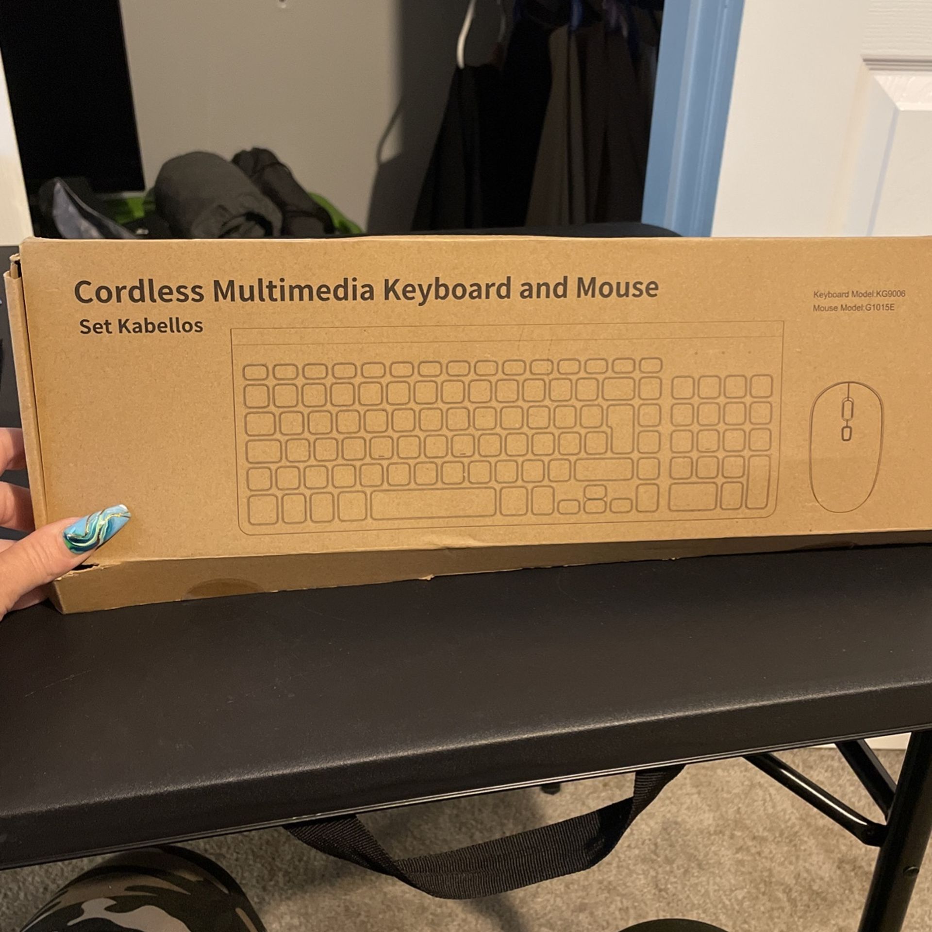 Wireless Keyboard And Mouse Set