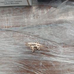 14k butterfly ring with small diamonds