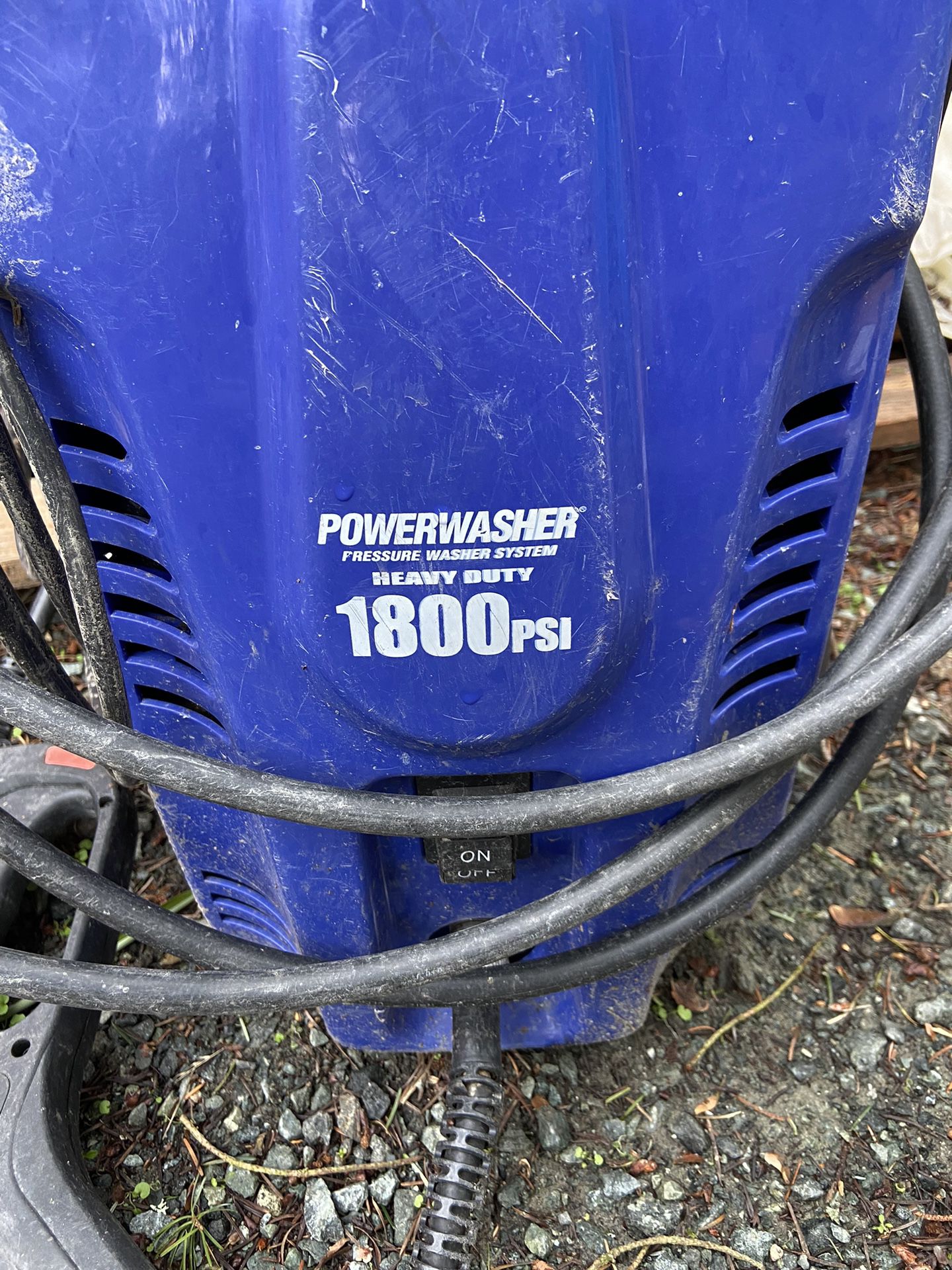1800 PSI Pressure Washer