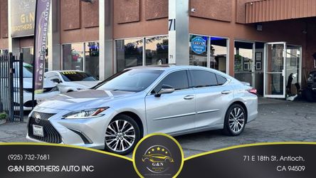 2019 Lexus ES