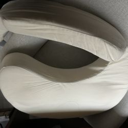 Breastfeeding Pillow