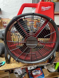 Milwaukee 18in fan