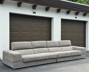 🛋️ Sofa/Couch Sectional - Perazzi - Delivery Available 🚛