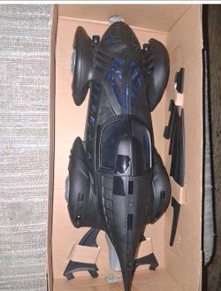 New in box batman car bat mobile 10.00