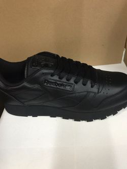 REEBOK CLASSIC ALL BLACK