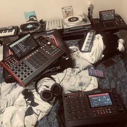 Akai MPC X & Live 2, ROLAND MC808 & JS-30, Liven LoFi 12