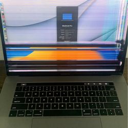 Apple MacBook Pro 2017 15 Inch 2.8 GHz i7 256gb SSD 16gb Ram READ DESCRIPTION