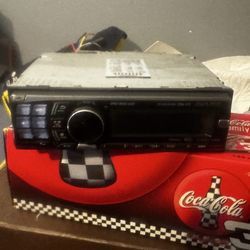 Alpine. Cd -Bluetooth -usb head unit