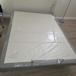 Queen size Adjustable frame w/ remote