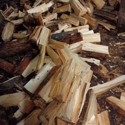 🔥 SEASONED FIREWOOD🔥 CHOPPED-N-DELIVERED🔥