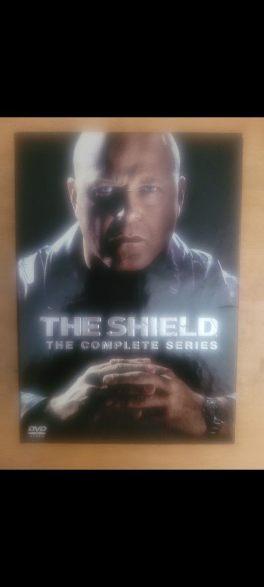 THE SHIELD THE COMPLETE SERIES 