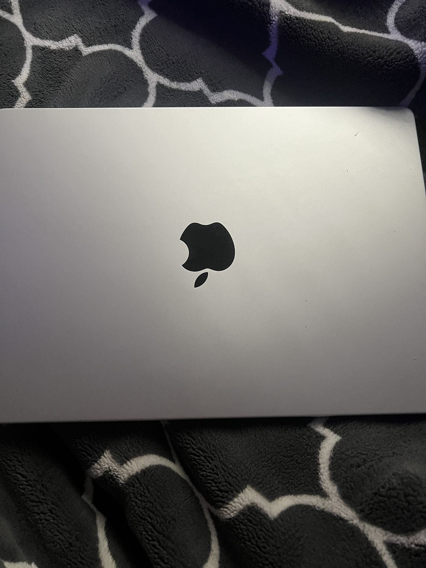 MacBook Pro 2023 “14 Inch”
