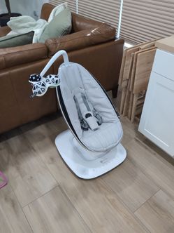 4moms MamaRoo Baby Swing