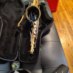 Vintage Bundy Selmer Saxophone 