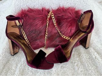 Marc Fisher Velvet Heels and Faux Fur Bag set